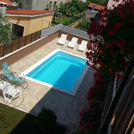 Appartement Family Friendly With A Swimming Pool - 7610 *