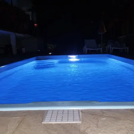 Lejlighed Family Friendly With A Swimming Pool - 7610